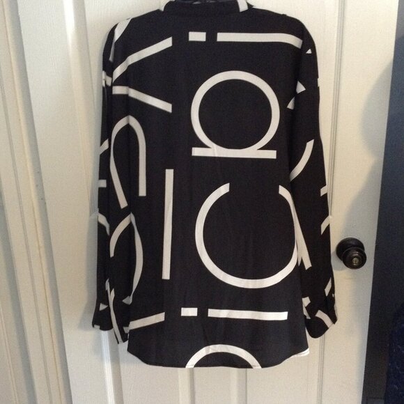 Calvin Klein "L" Bold print blouse, Chic, trending, BOLD Printed, split neckline - Picture 3 of 5